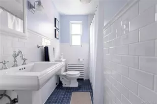 3-01 Park Ln, Douglaston, NY 11363 - Photo 17