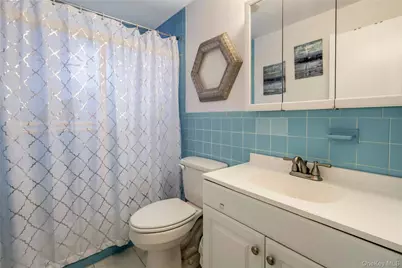 200 Willowood Drive, Wantagh, NY 11793 - Photo 21