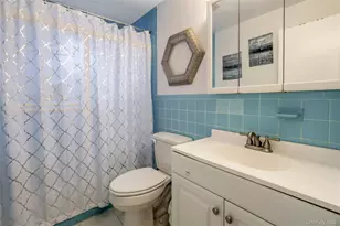 200 Willowood Dr, Wantagh, NY 11793 - Photo 21