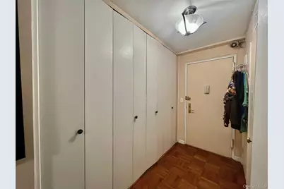 70-20 108th Street #2K, Forest Hills, NY 11375 - Photo 3