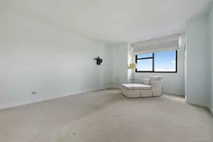 270-10 Grand Central Pkwy, Floral Park, NY 11005 - Photo 23