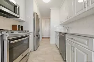 270-10 Grand Central Pkwy, Floral Park, NY 11005 - Photo 13