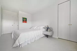 270-10 Grand Central Pkwy, Floral Park, NY 11005 - Photo 21