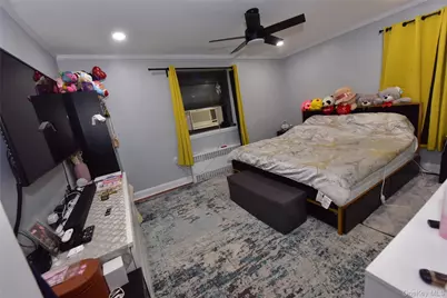 87-50 204 Street #B74, Hollis, NY 11423 - Photo 11