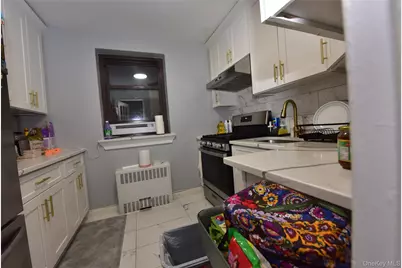 87-50 204 Street #B74, Hollis, NY 11423 - Photo 7