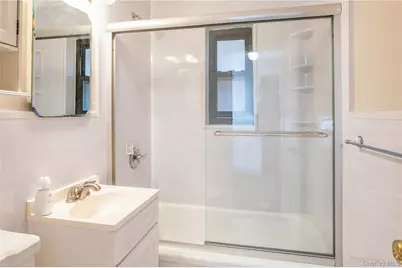 50 White Oak Street #1E, New Rochelle, NY 10801 - Photo 11