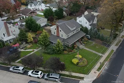 725 Scranton Avenue, East Rockaway, NY 11518 - Photo 13