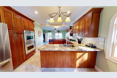 725 Scranton Avenue, East Rockaway, NY 11518 - Photo 25