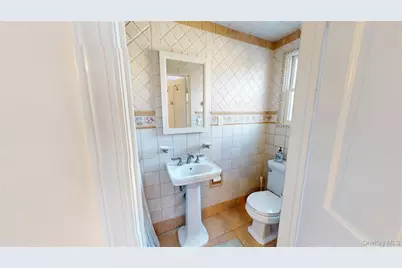 725 Scranton Avenue, East Rockaway, NY 11518 - Photo 35