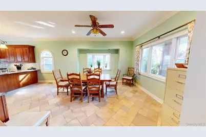 725 Scranton Avenue, East Rockaway, NY 11518 - Photo 23