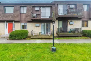 1003 Cherry Hill Dr, Poughkeepsie, NY 12603 - Photo 15