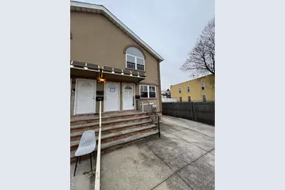 178 Highland Boulevard, Brooklyn, NY 11207 - Photo 3