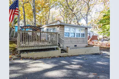 17 Schooner Lane, Calverton, NY 11933 - Photo 33