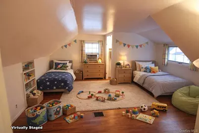 76 Vincent Road, Hicksville, NY 11801 - Photo 29