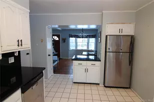 76 Vincent Rd, Hicksville, NY 11801 - Photo 15