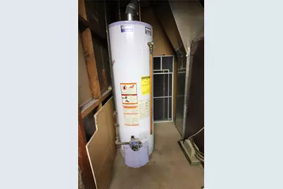 76 Vincent Road, Hicksville, NY 11801 - Photo 37