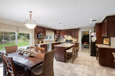 37 Peppermill Lane, Dix Hills, NY 11746 - Photo 19