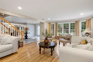 37 Peppermill Ln, Dix Hills, NY 11746 - Photo 15