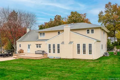 37 Peppermill Lane, Dix Hills, NY 11746 - Photo 9