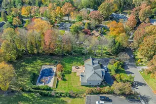 37 Peppermill Ln, Dix Hills, NY 11746 - Photo 49