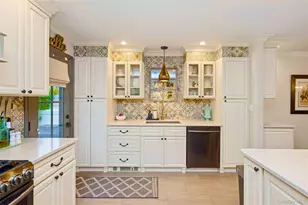 62 14th St, Hicksville, NY 11801 - Photo 11