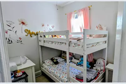 28 E Walnut Street, Long Beach, NY 11561 - Photo 5