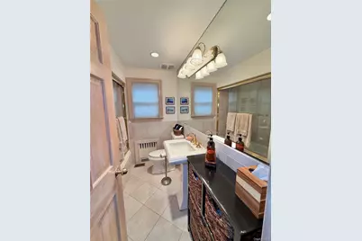 5335 192nd Street, Fresh Meadows, NY 11365 - Photo 3