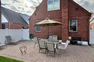 53-35 192nd St, Fresh Meadows, NY 11365 - Photo 31