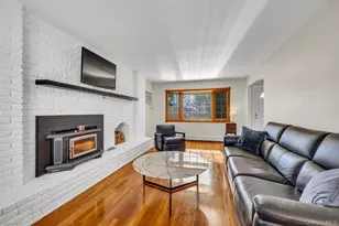 155 Fairview Rd, Farmingdale, NY 11735 - Photo 5