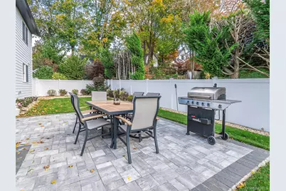 11 Maple Street, Glenwood Landing, NY 11547 - Photo 39