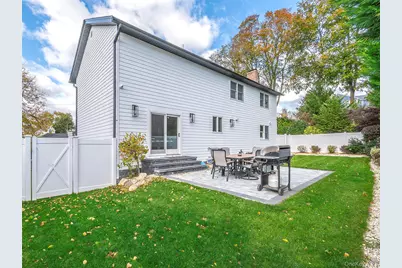 11 Maple Street, Glenwood Landing, NY 11547 - Photo 37