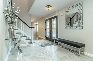 11 Maple St, Glenwood Landing, NY 11547 - Photo 5