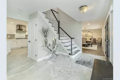 11 Maple Street, Glenwood Landing, NY 11547 - Photo 21