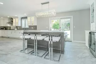 11 Maple St, Glenwood Landing, NY 11547 - Photo 15