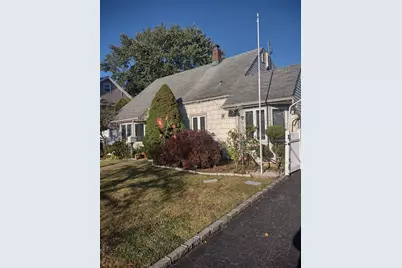 19 Curve Lane, Levittown, NY 11756 - Photo 1