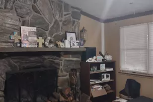 19 Curve Ln, Levittown, NY 11756 - Photo 33