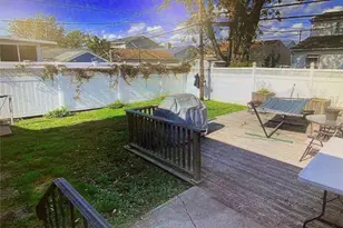 54 Robert St, Freeport, NY 11520 - Photo 9