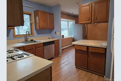 4 Forest Street, Ronkonkoma, NY 11779 - Photo 19