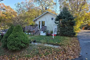 4 Forest St, Ronkonkoma, NY 11779 - Photo 5