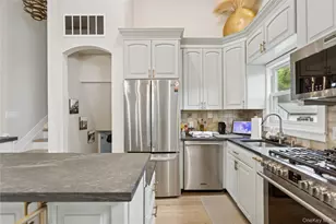 2 Leamington St, Long Beach, NY 11561 - Photo 29