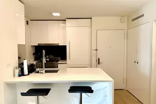 301 W 53rd St, New York (Manhattan), NY 10019 - Photo 3