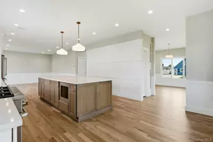 37 Star Ln, Levittown, NY 11756 - Photo 13