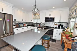 1031 Van Buren St, Baldwin, NY 11510 - Photo 5