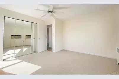 7 Terrace #3H, Great Neck, NY 11021 - Photo 11