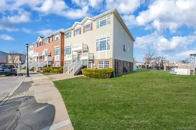 101 Surf Drive #23, Bronx, NY 10473 - Photo 3