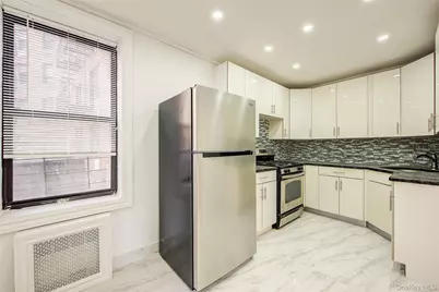 100-25 Queens Boulevard #2R, Forest Hills, NY 11375 - Photo 17