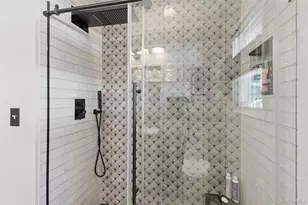 31 Grand Central Ave, Amityville, NY 11701 - Photo 17