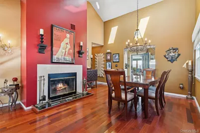 31 Grand Central Avenue, Amityville, NY 11701 - Photo 3