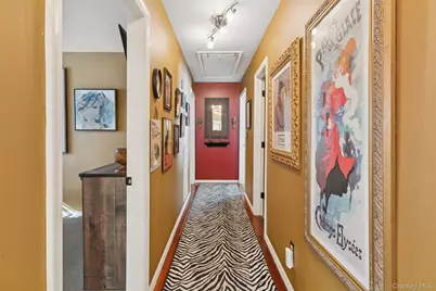 31 Grand Central Avenue, Amityville, NY 11701 - Photo 19