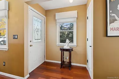 31 Grand Central Avenue, Amityville, NY 11701 - Photo 7